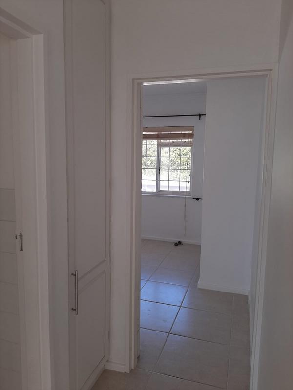 To Let 2 Bedroom Property for Rent in Fish Hoek Western Cape